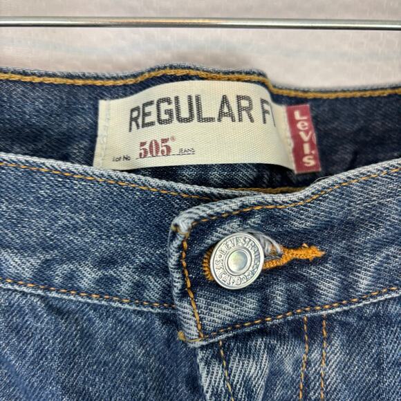 Levi 505 regular fit straight leg size 38x30 - Picture 3 of 6